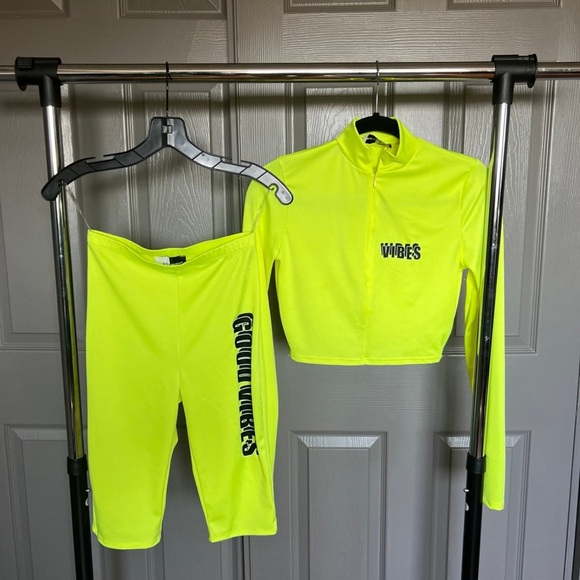 Matching set - Picture 6 of 8